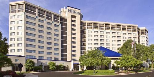 Hilton Chicago / Oak Brook Hills Resort and Conference Center Unveils Completion of Three-Year $25 Million Transformation